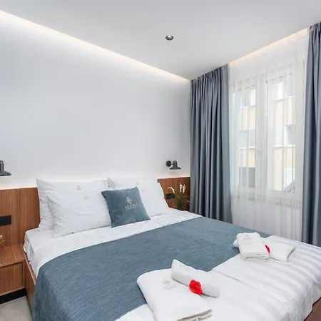 Arriba - Ground Apartment